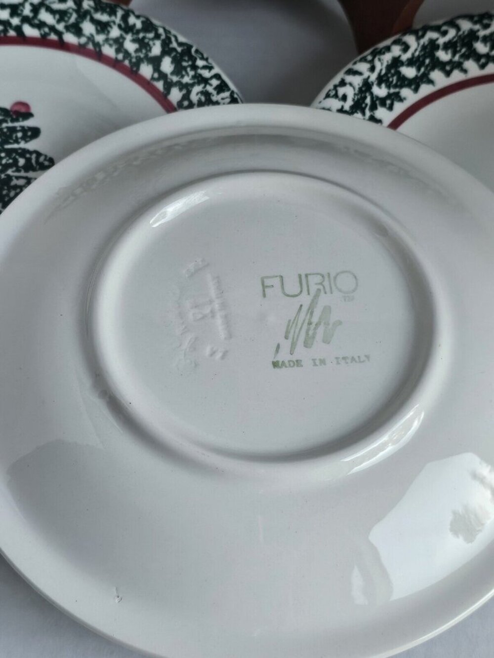 Furio Holiday Christmas Tree Dessert Salad Plates 8" Italy sponge painted handpa - Picture 8 of 14